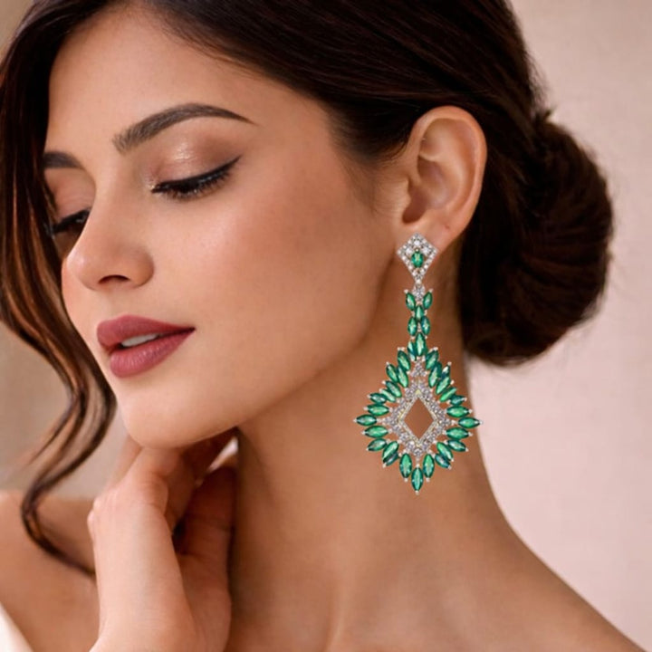 Emerald Geometric Drops