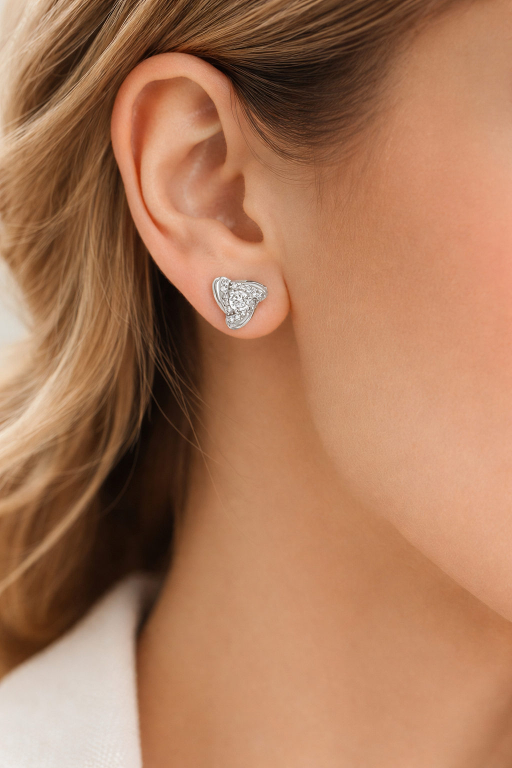 92.5 Silver Trinity Spark Studs